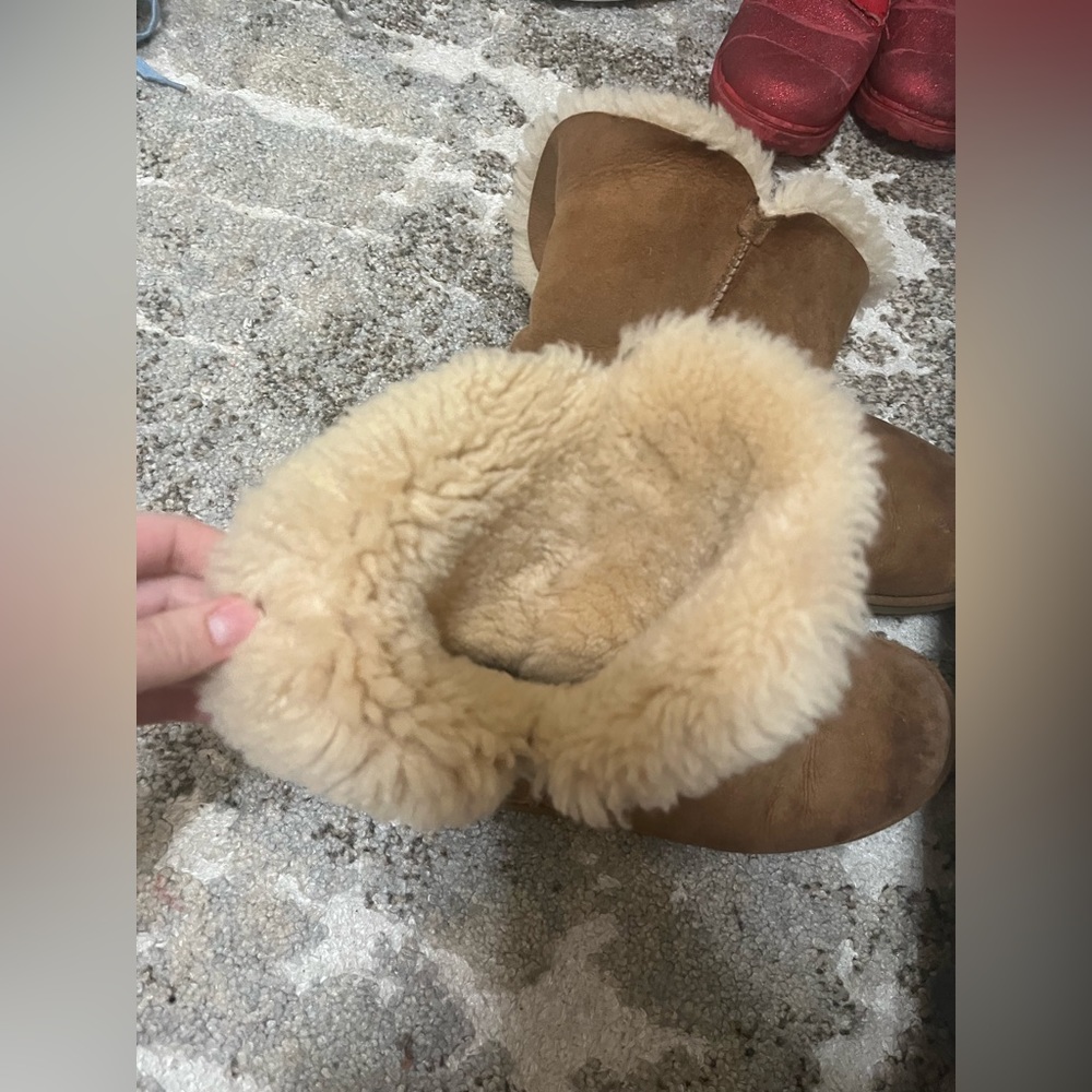 Ugg Bailey Single Button Tan Boots Possibly Size … - image 7